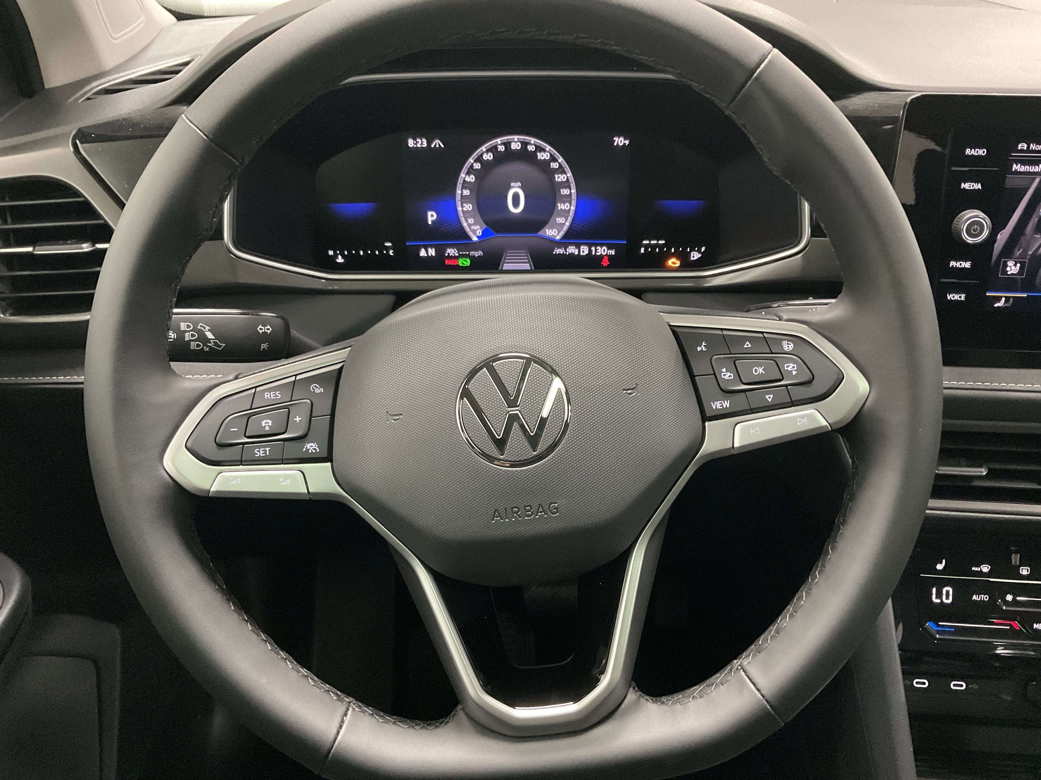 2026 Volkswagen Taos SE Black