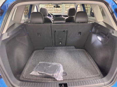 2025 Volkswagen Taos SE Black AWD w/Sunroof