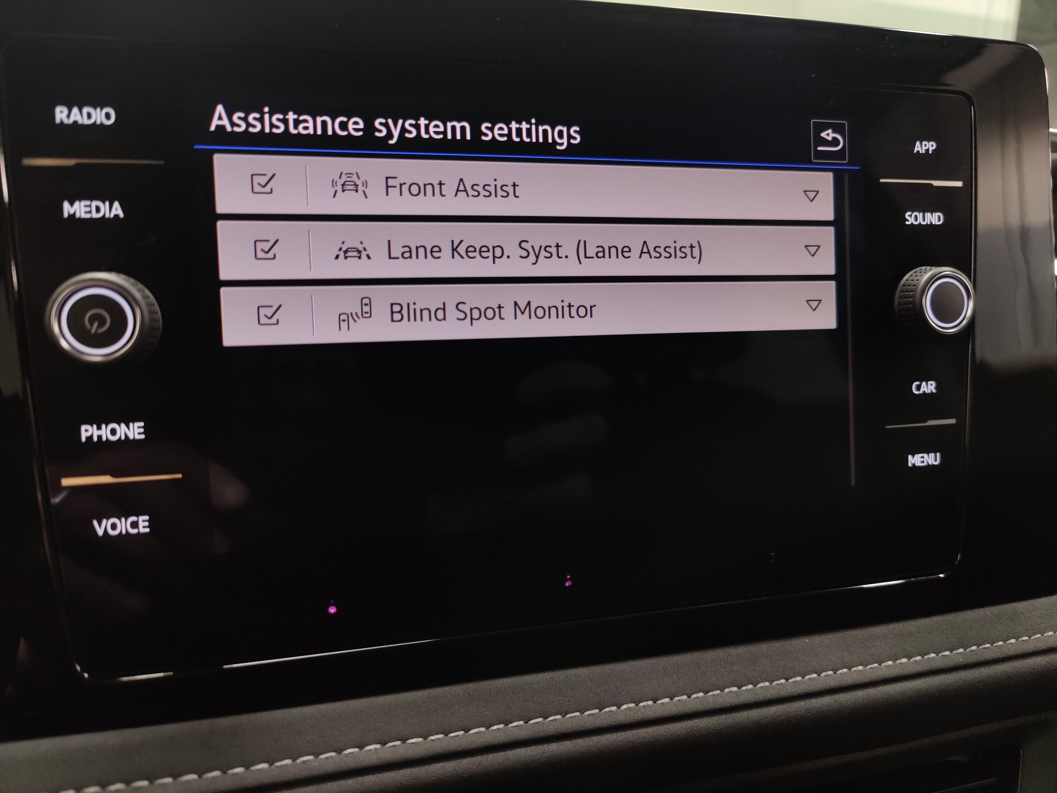 2025 Volkswagen Taos SE Black AWD w/Sunroof