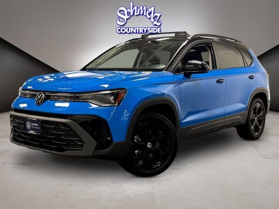 2025 Volkswagen Taos SE Black AWD w/Sunroof