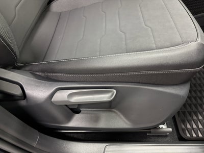 2025 Volkswagen Taos SE Black