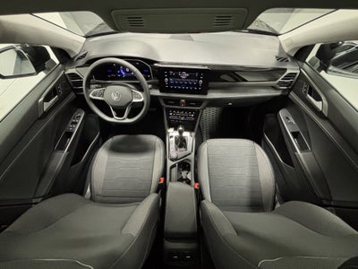 2025 Volkswagen Taos SE Black