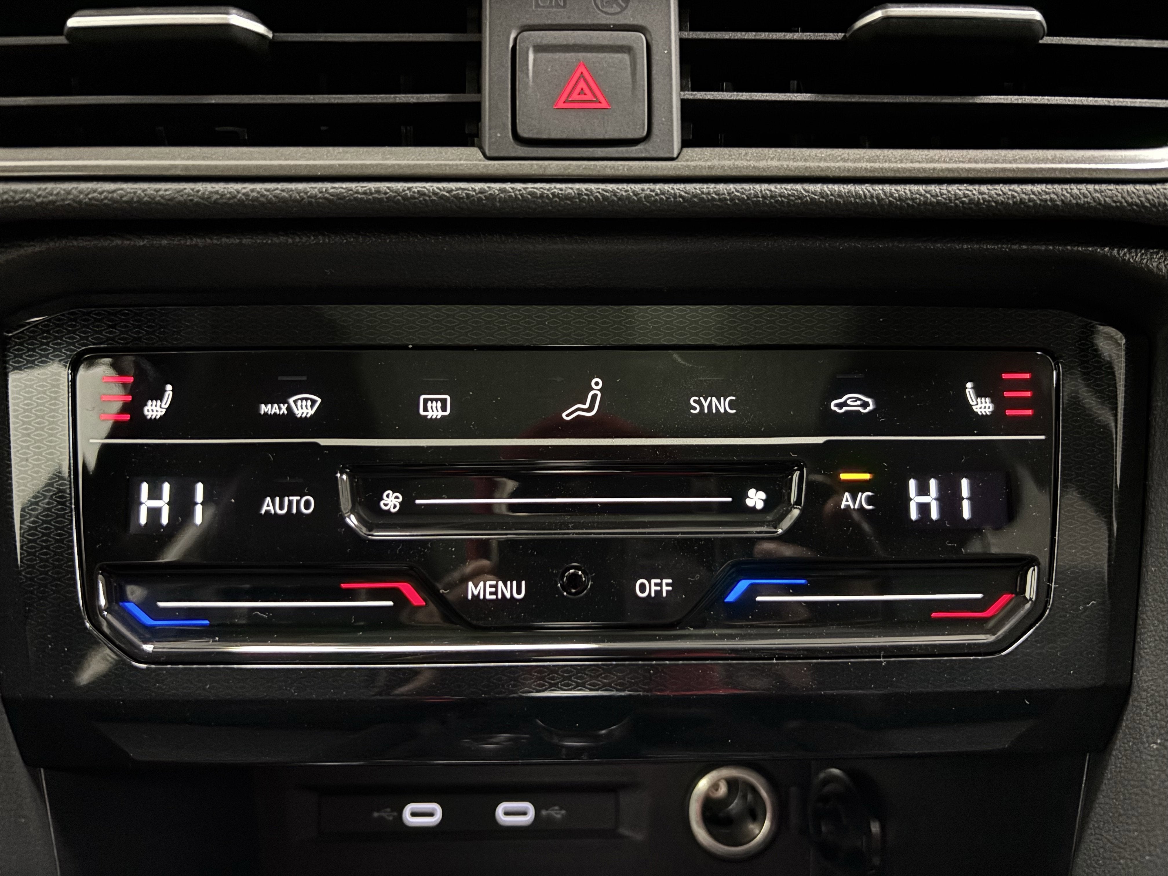 2026 Volkswagen Taos SE Black