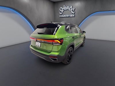 2026 Volkswagen Taos SE Black