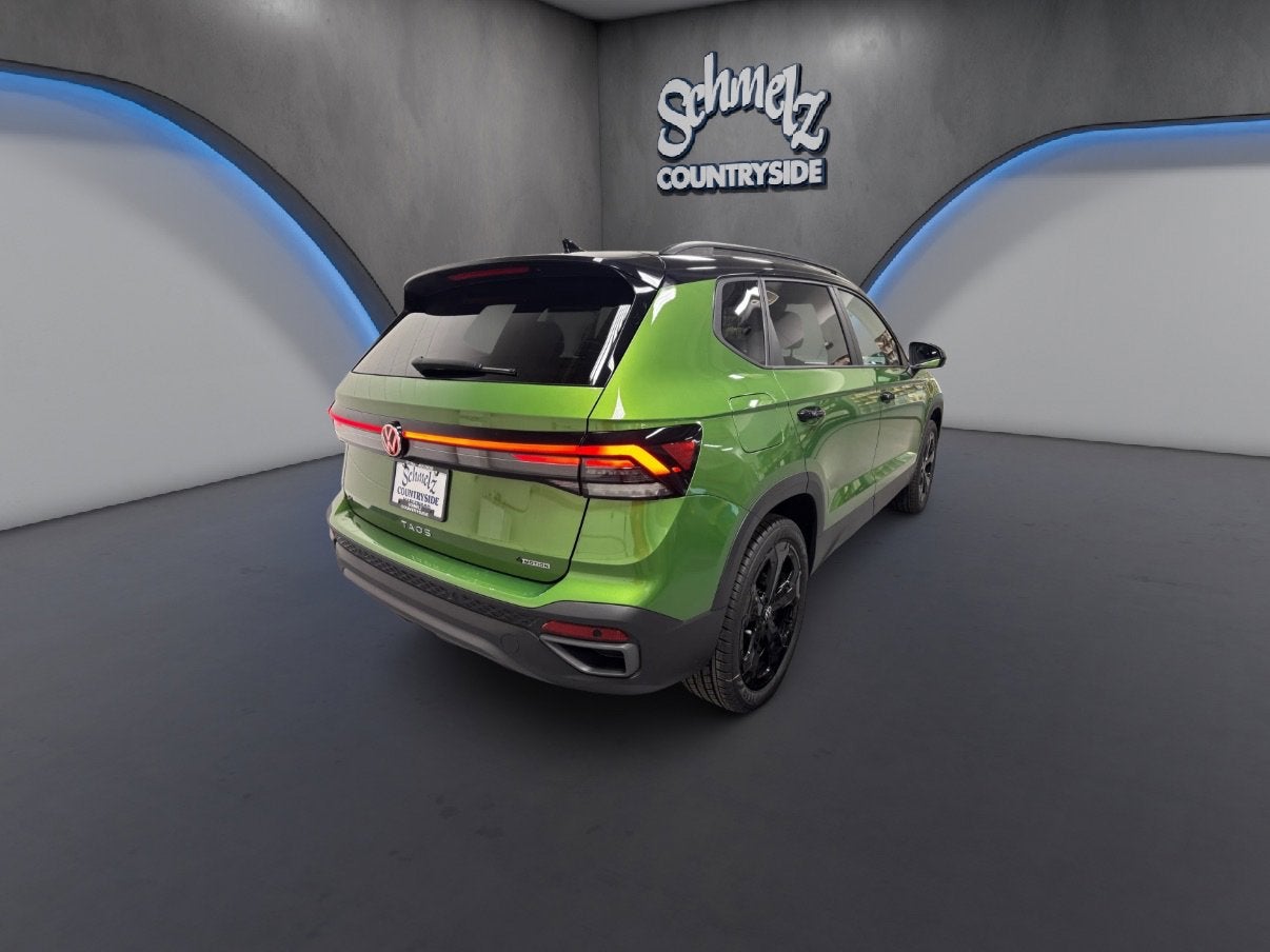 2026 Volkswagen Taos SE Black