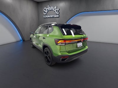 2026 Volkswagen Taos SE Black