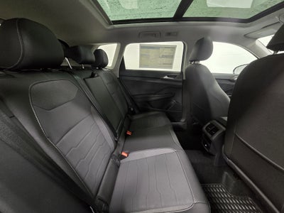 2025 Volkswagen Taos SE Black