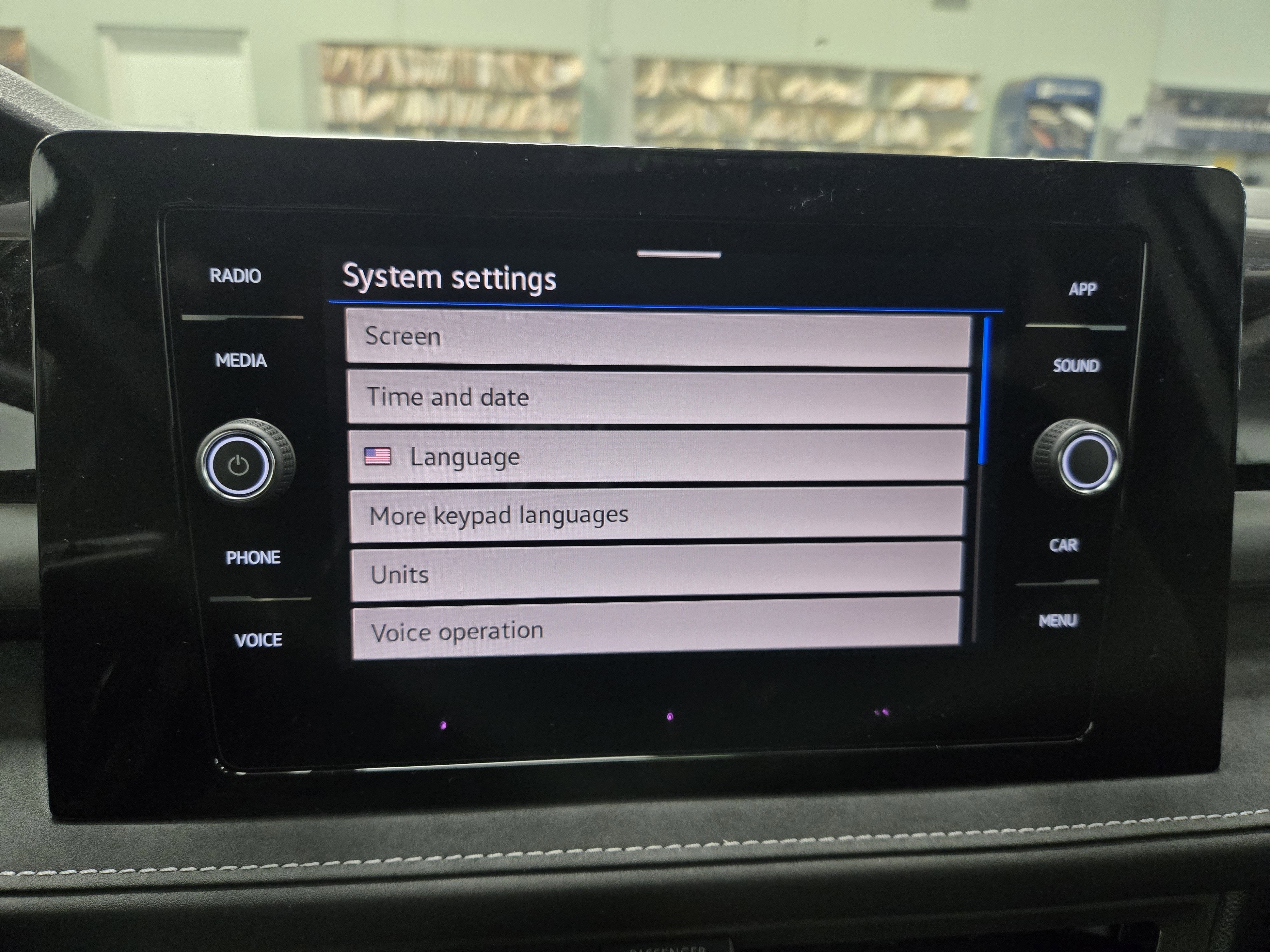 2025 Volkswagen Taos SE Black