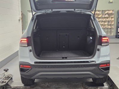 2025 Volkswagen Taos SE Black