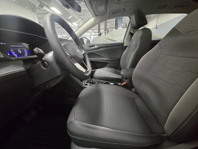 2025 Volkswagen Taos SE Black