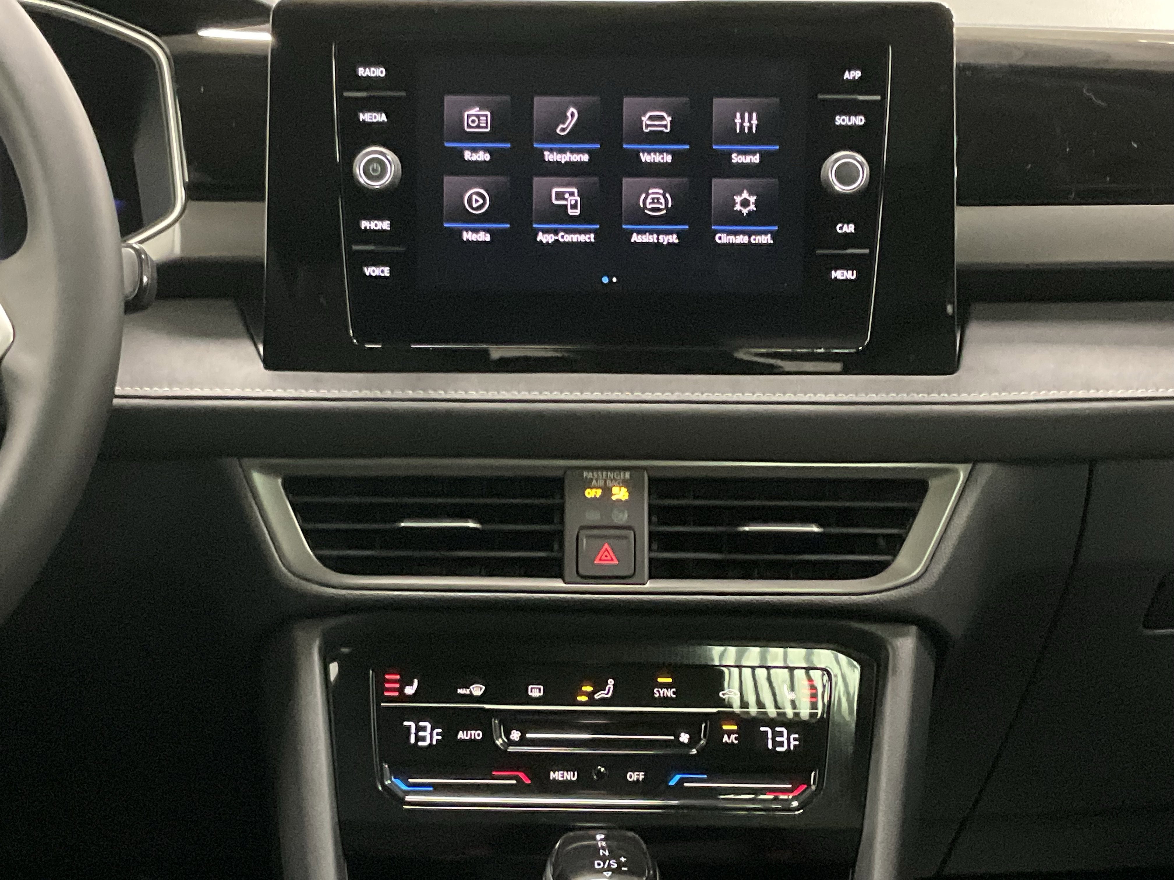 2026 Volkswagen Taos SE Black