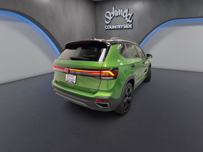2026 Volkswagen Taos SE Black