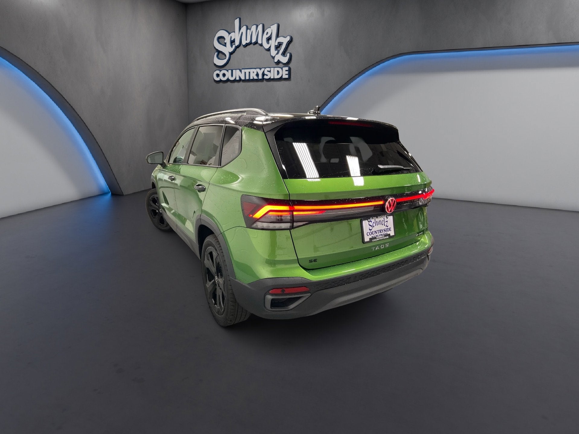 2026 Volkswagen Taos SE Black