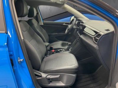 2026 Volkswagen Taos SE Black