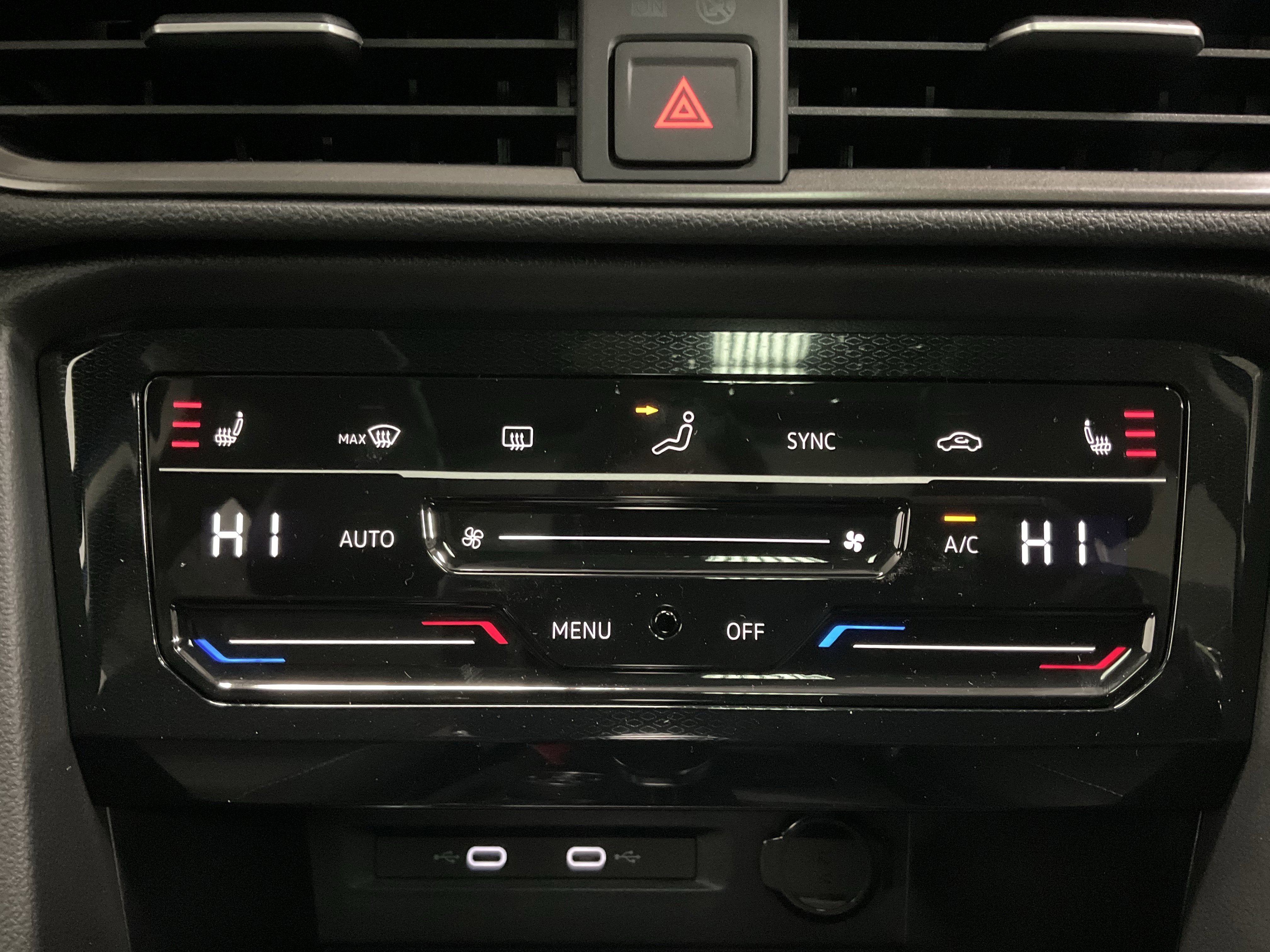 2026 Volkswagen Taos SE Black