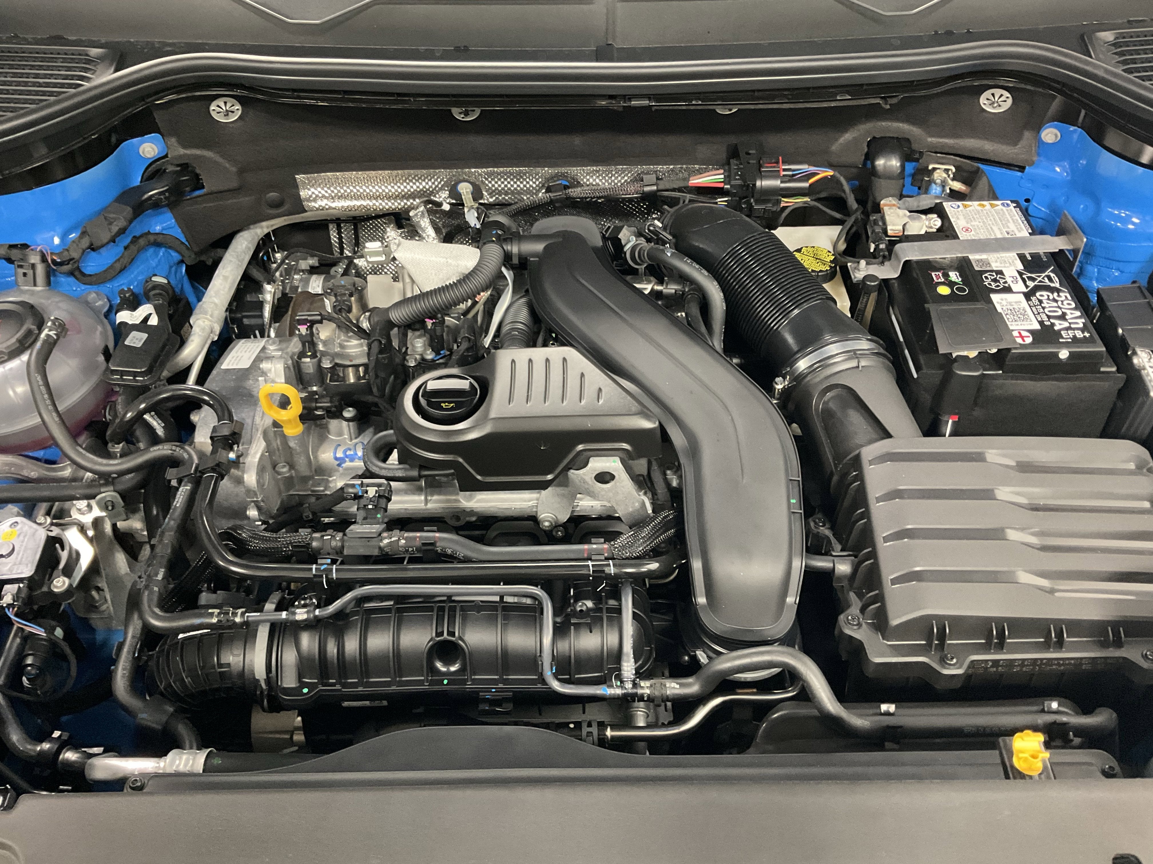 2026 Volkswagen Taos SE Black