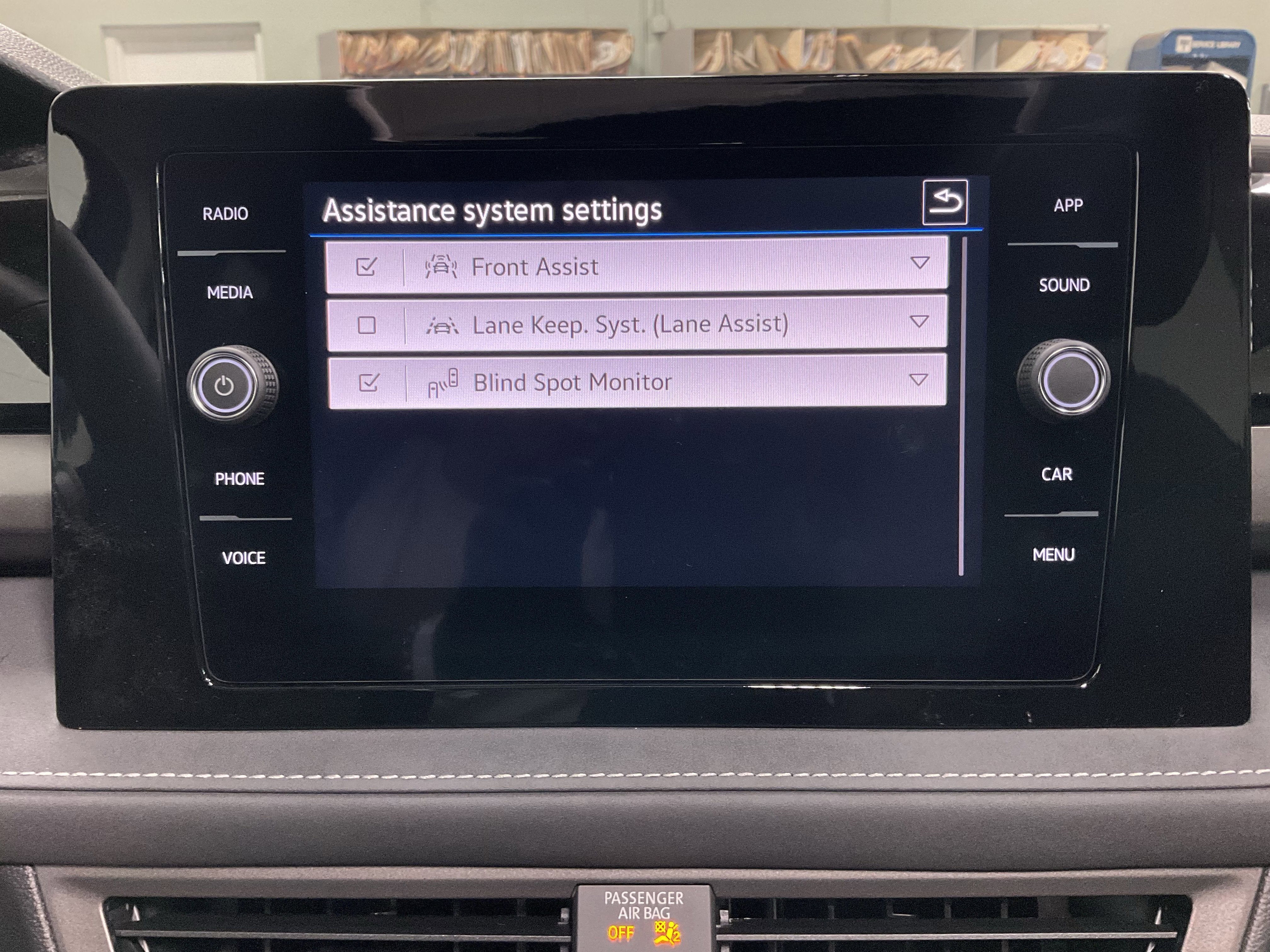 2026 Volkswagen Taos SE Black