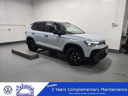 2025 Volkswagen Taos SE Black