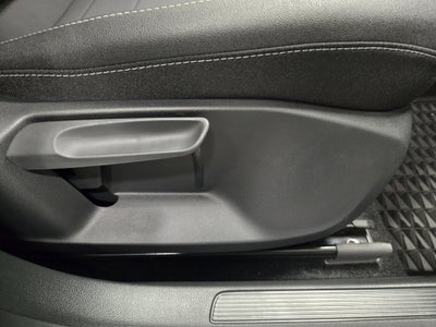 2025 Volkswagen Taos SE Black