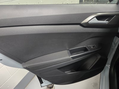 2025 Volkswagen Taos SE Black