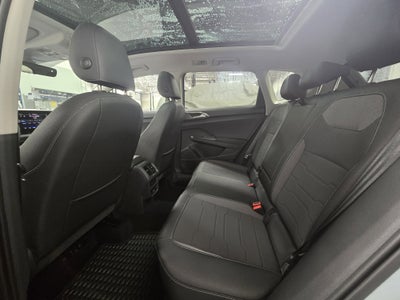 2025 Volkswagen Taos SE Black