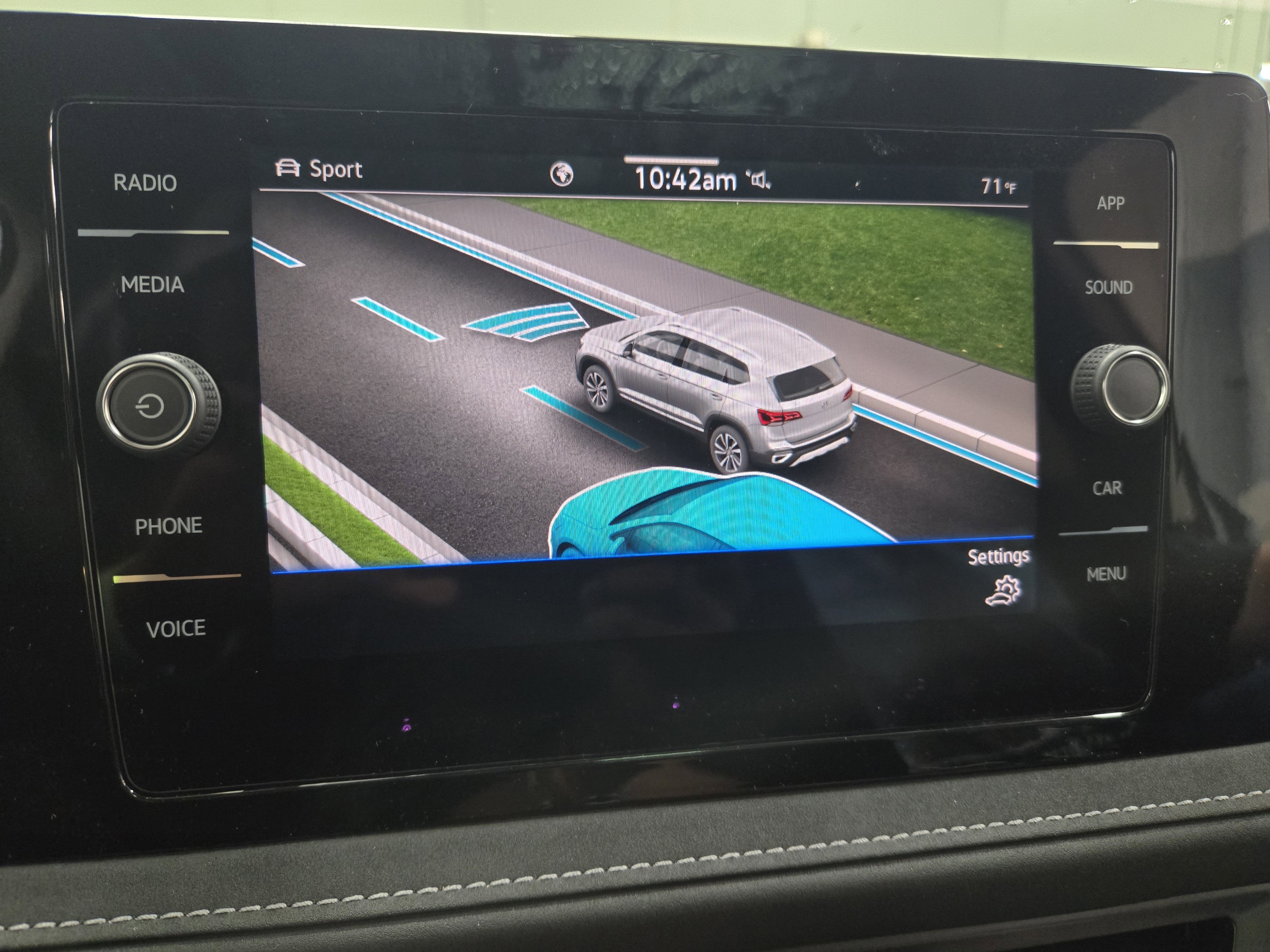 2025 Volkswagen Taos SE Black