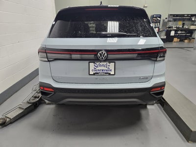 2025 Volkswagen Taos SE Black