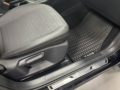 2025 Volkswagen Taos SE Black