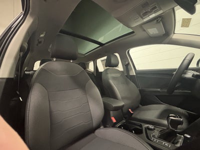 2025 Volkswagen Taos SE Black