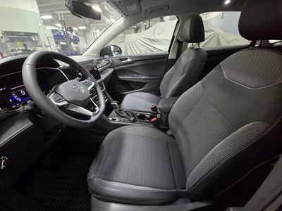 2025 Volkswagen Taos SE Black