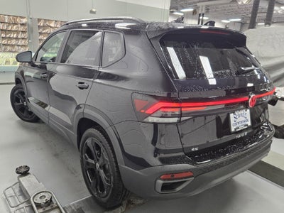 2025 Volkswagen Taos SE Black