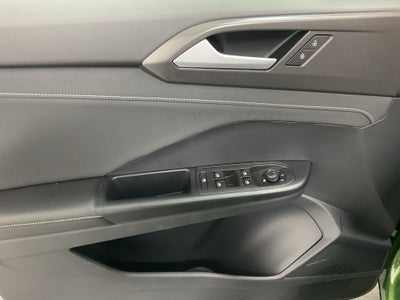 2026 Volkswagen Taos SE Black AWD w/Sunroof