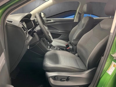 2026 Volkswagen Taos SE Black