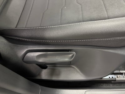 2025 Volkswagen Taos SE Black