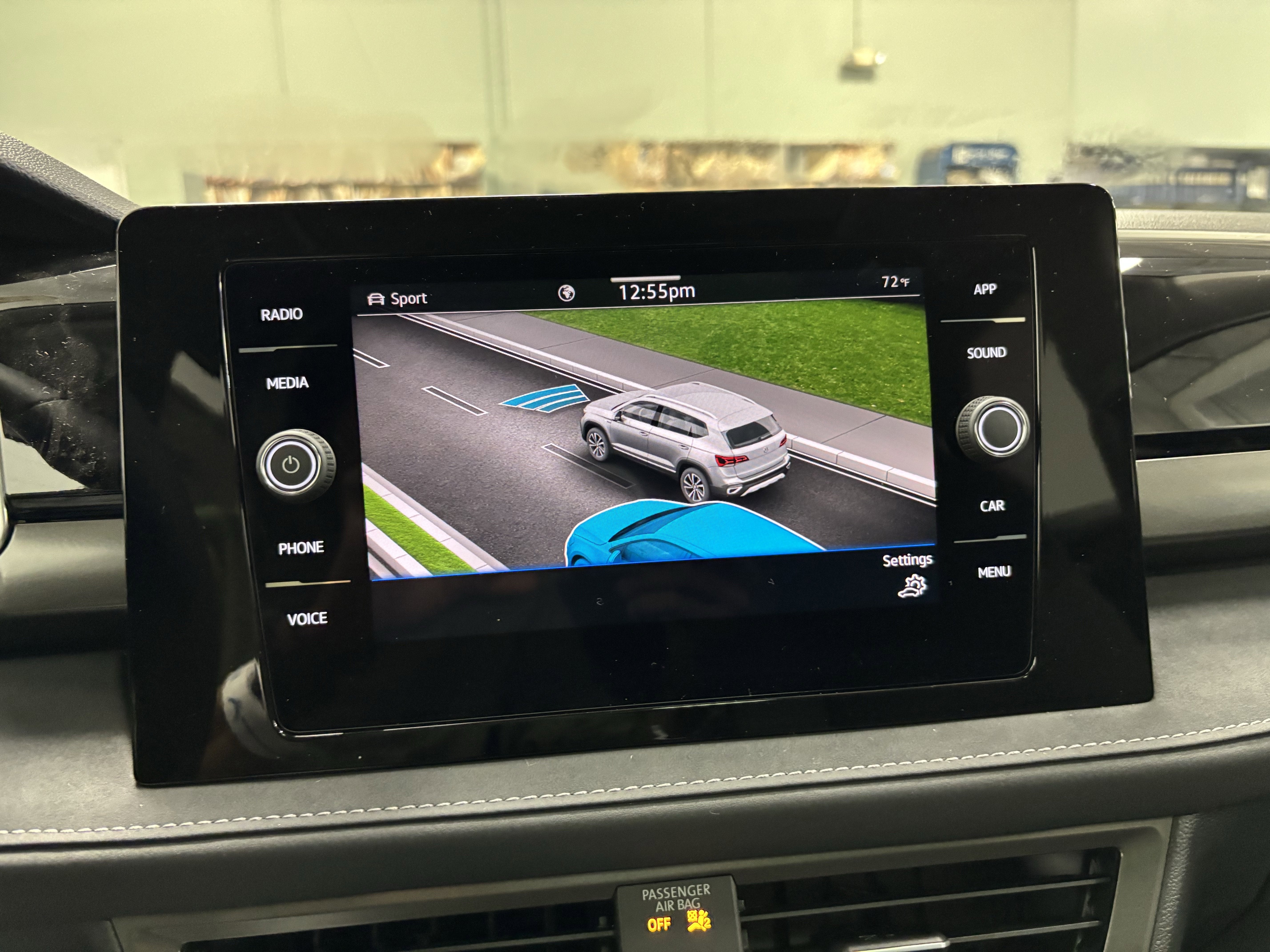 2025 Volkswagen Taos SE Black