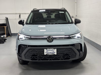 2025 Volkswagen Taos SE Black