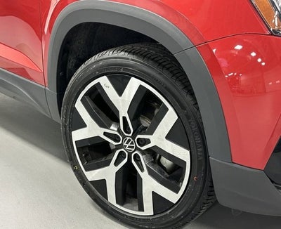 2022 Volkswagen Taos SEL AWD w/Sunroof & Nav