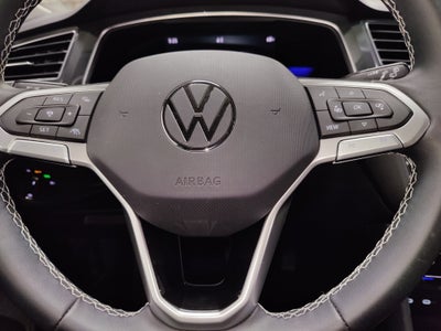 2023 Volkswagen Tiguan SE w/3rd Row Seat