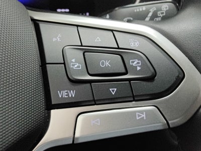 2025 Volkswagen Taos SE Black Edition w/Sunroof