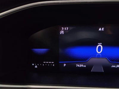 2025 Volkswagen Taos SE Black Edition w/Sunroof