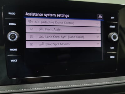 2025 Volkswagen Taos SE Black Edition w/Sunroof