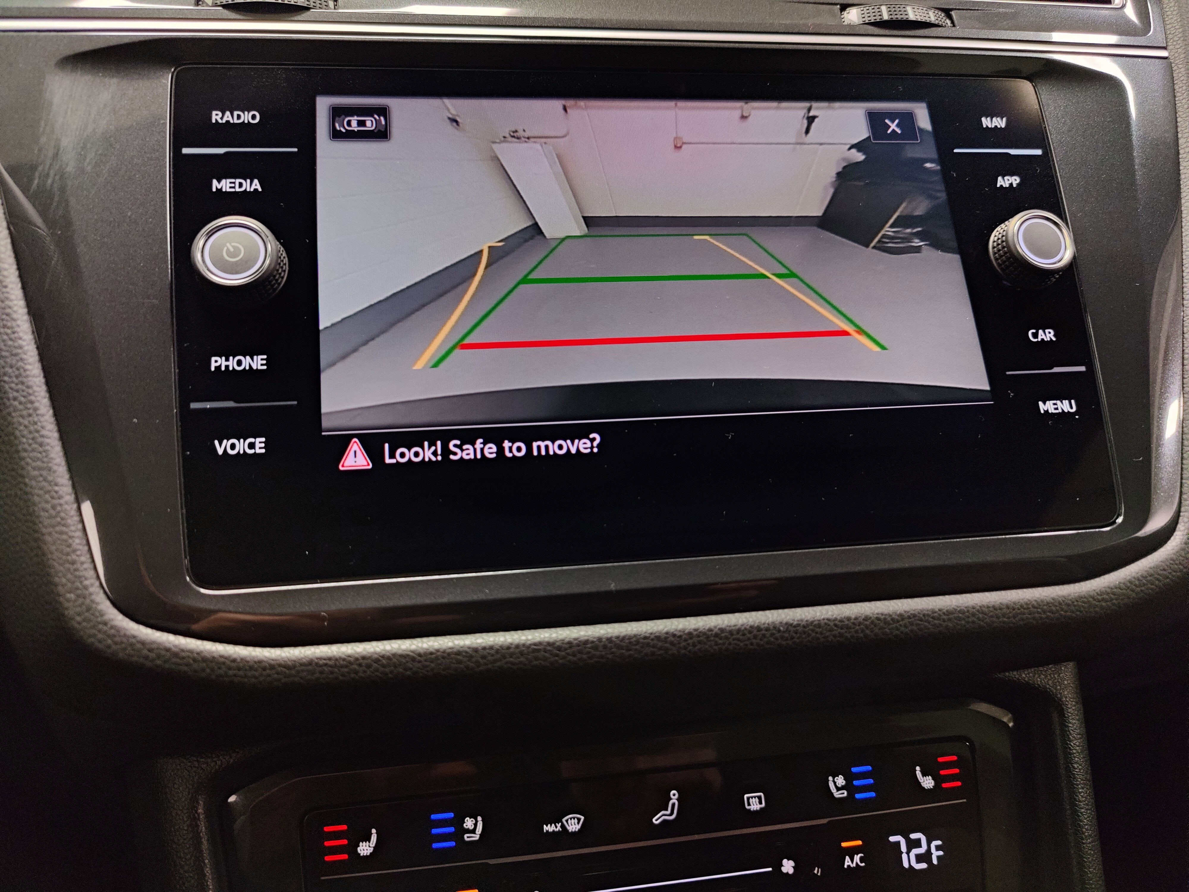 2024 Volkswagen Tiguan SEL R-Line AWD w/Sunroof/Nav