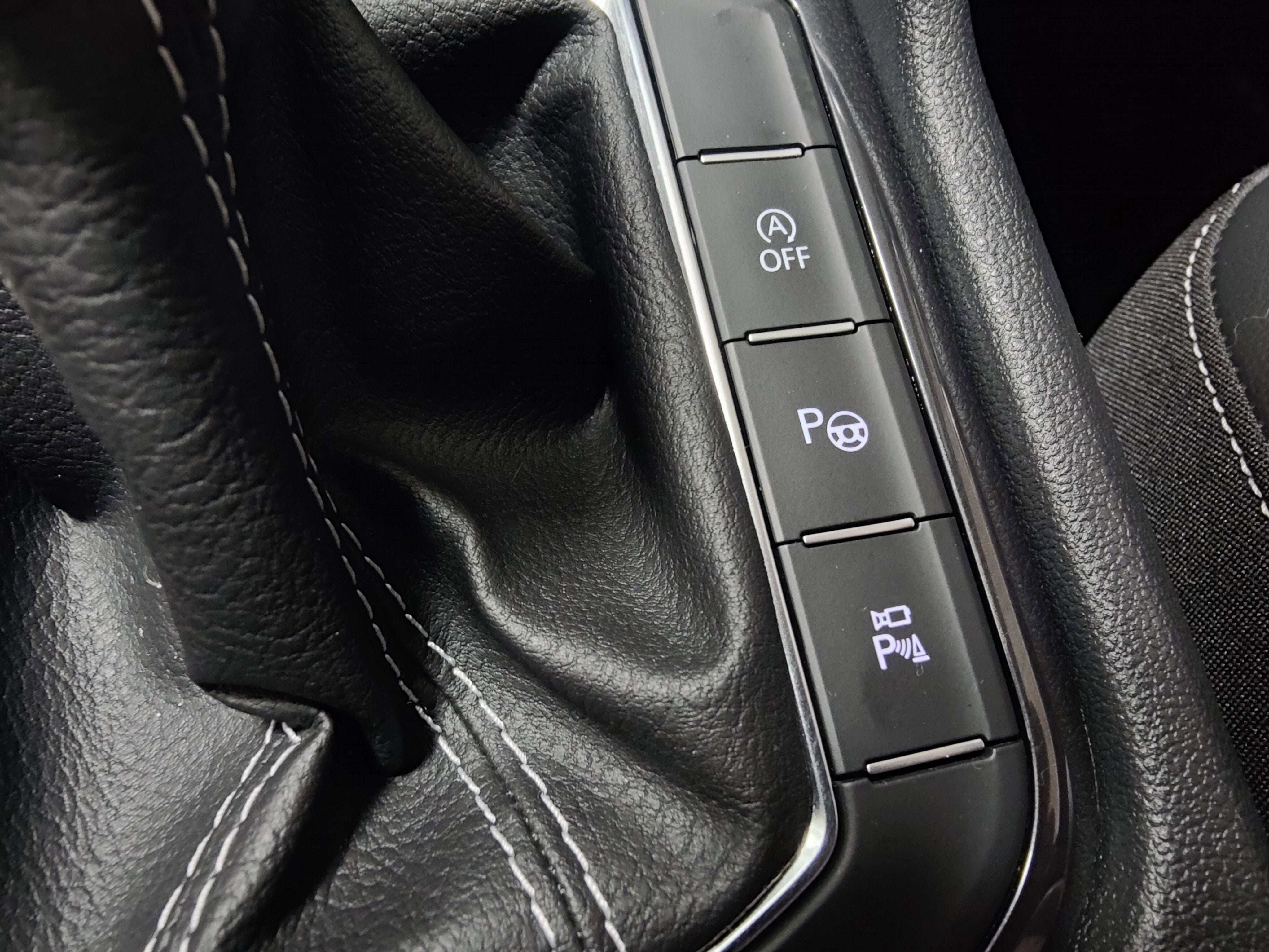 2024 Volkswagen Tiguan SEL R-Line AWD w/Sunroof/Nav