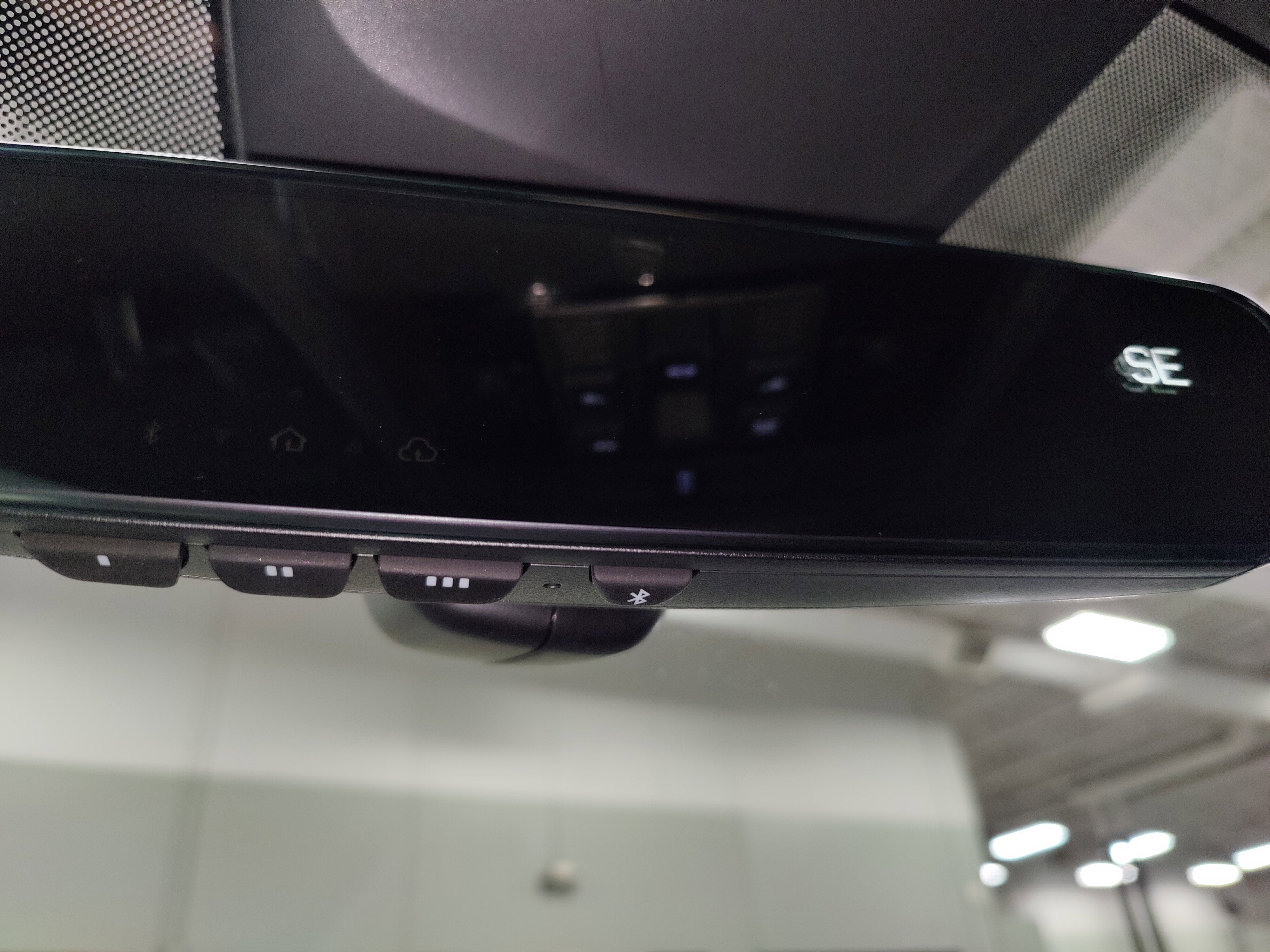 2024 Volkswagen Tiguan SEL R-Line AWD w/Sunroof/Nav