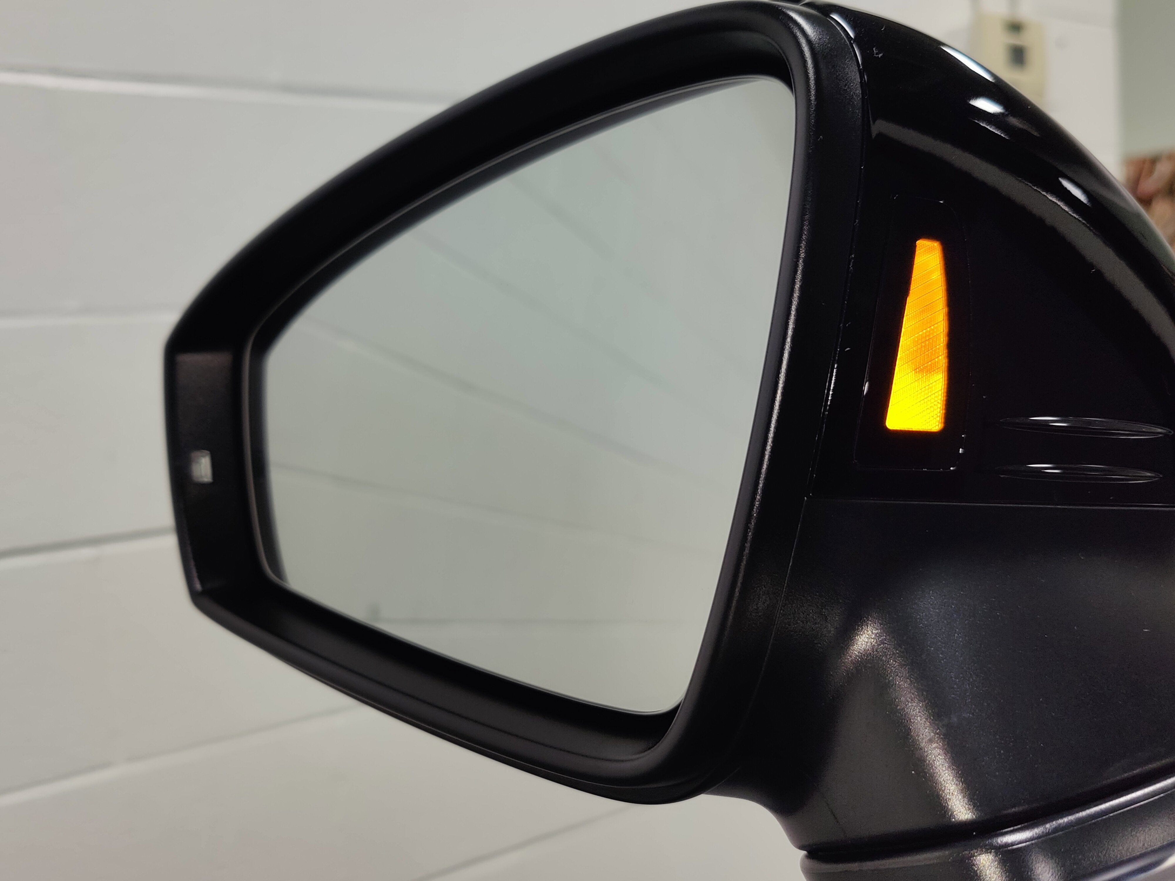 2024 Volkswagen Tiguan AWD SEL R-Line w/Sunroof/Nav