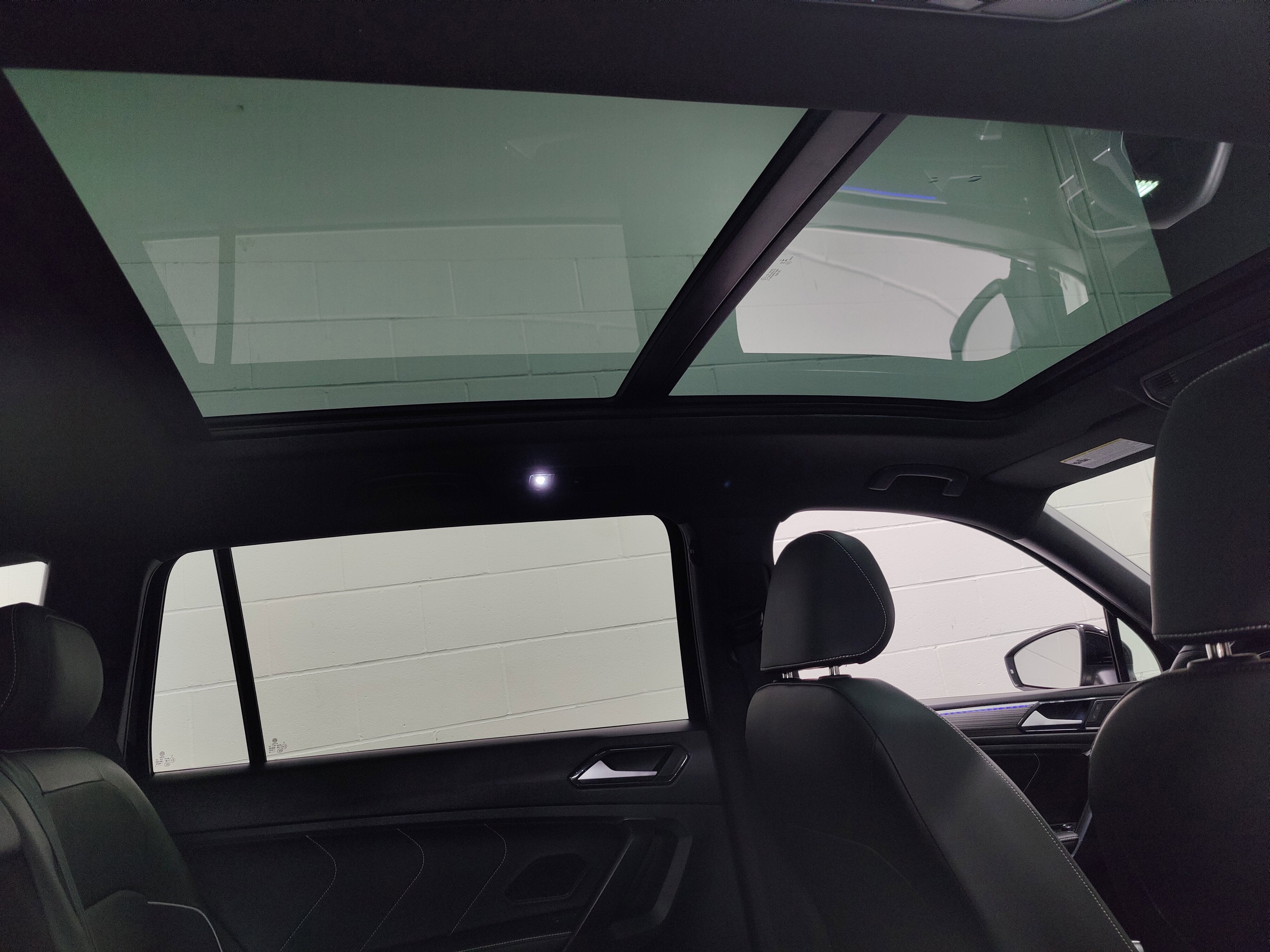 2024 Volkswagen Tiguan AWD SEL R-Line w/Sunroof/Nav