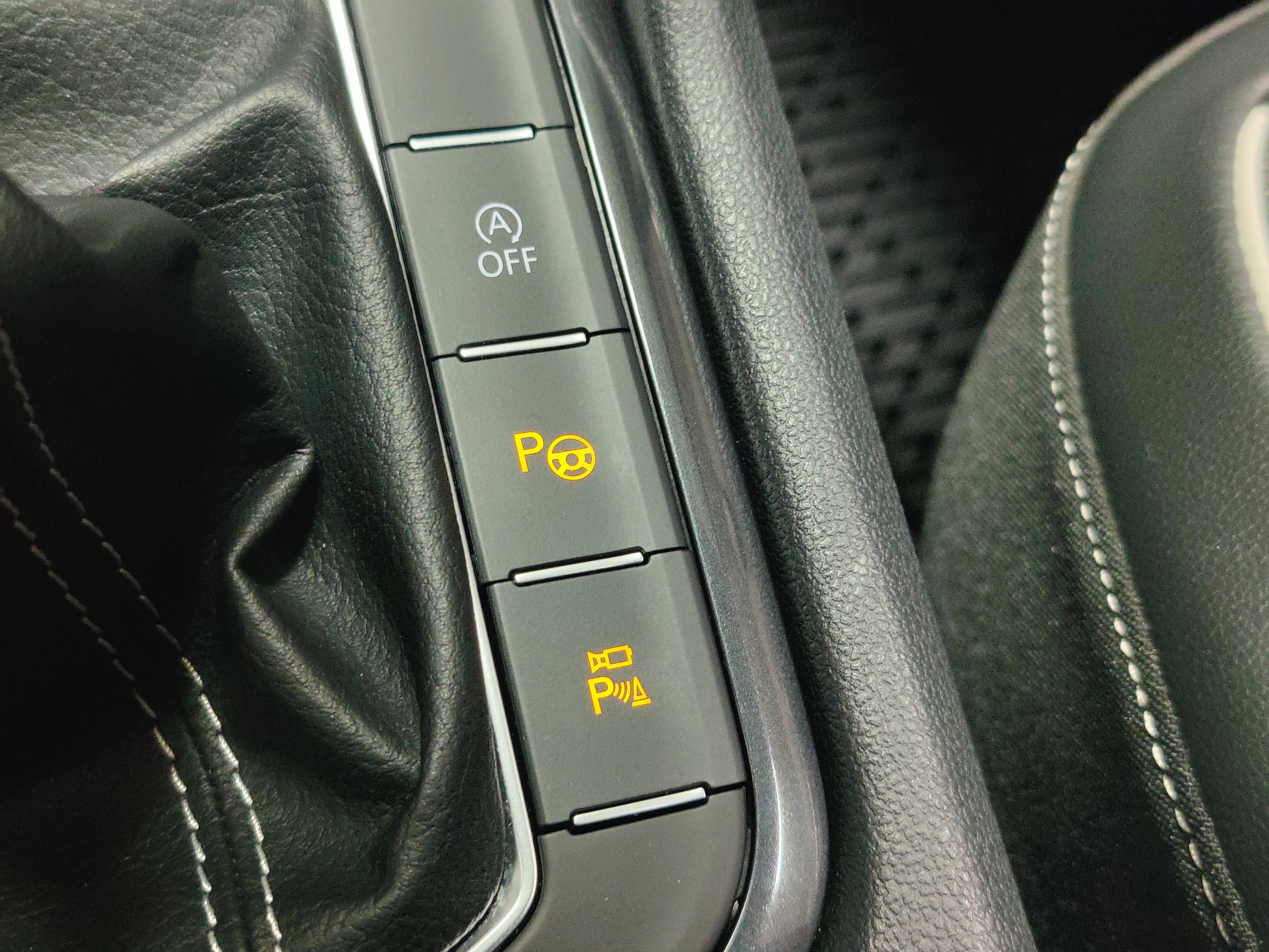 2024 Volkswagen Tiguan AWD SEL R-Line w/Sunroof/Nav