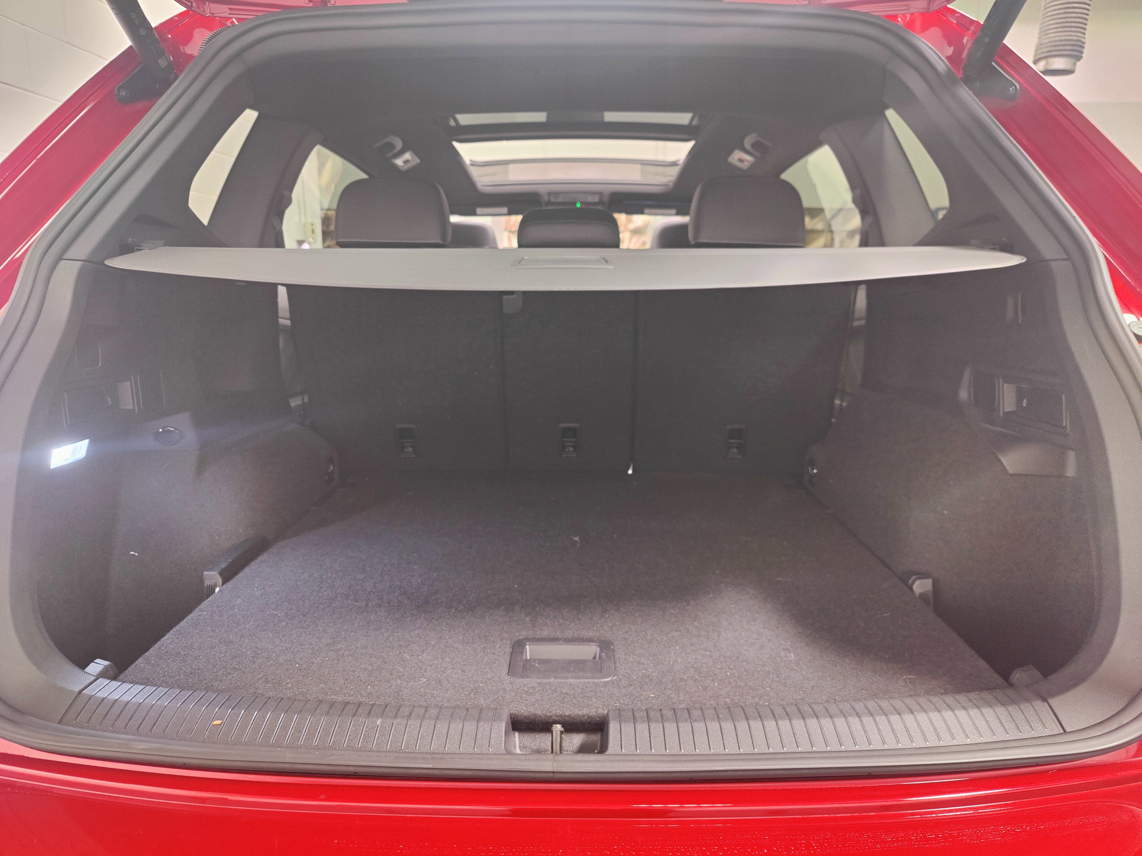 2024 Volkswagen Tiguan AWD SEL R-Line w/Sunroof/Nav