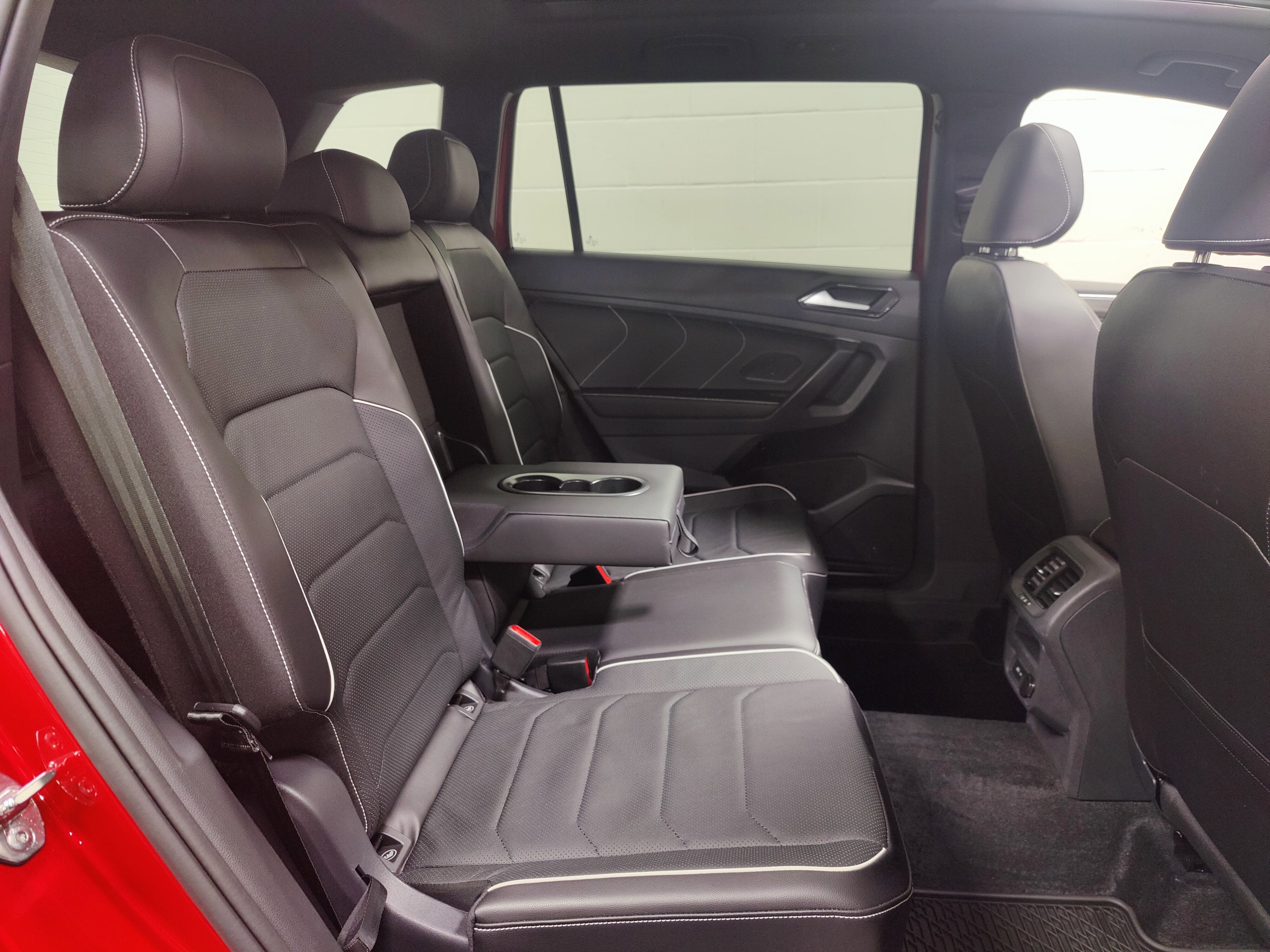 2024 Volkswagen Tiguan AWD SEL R-Line w/Sunroof/Nav