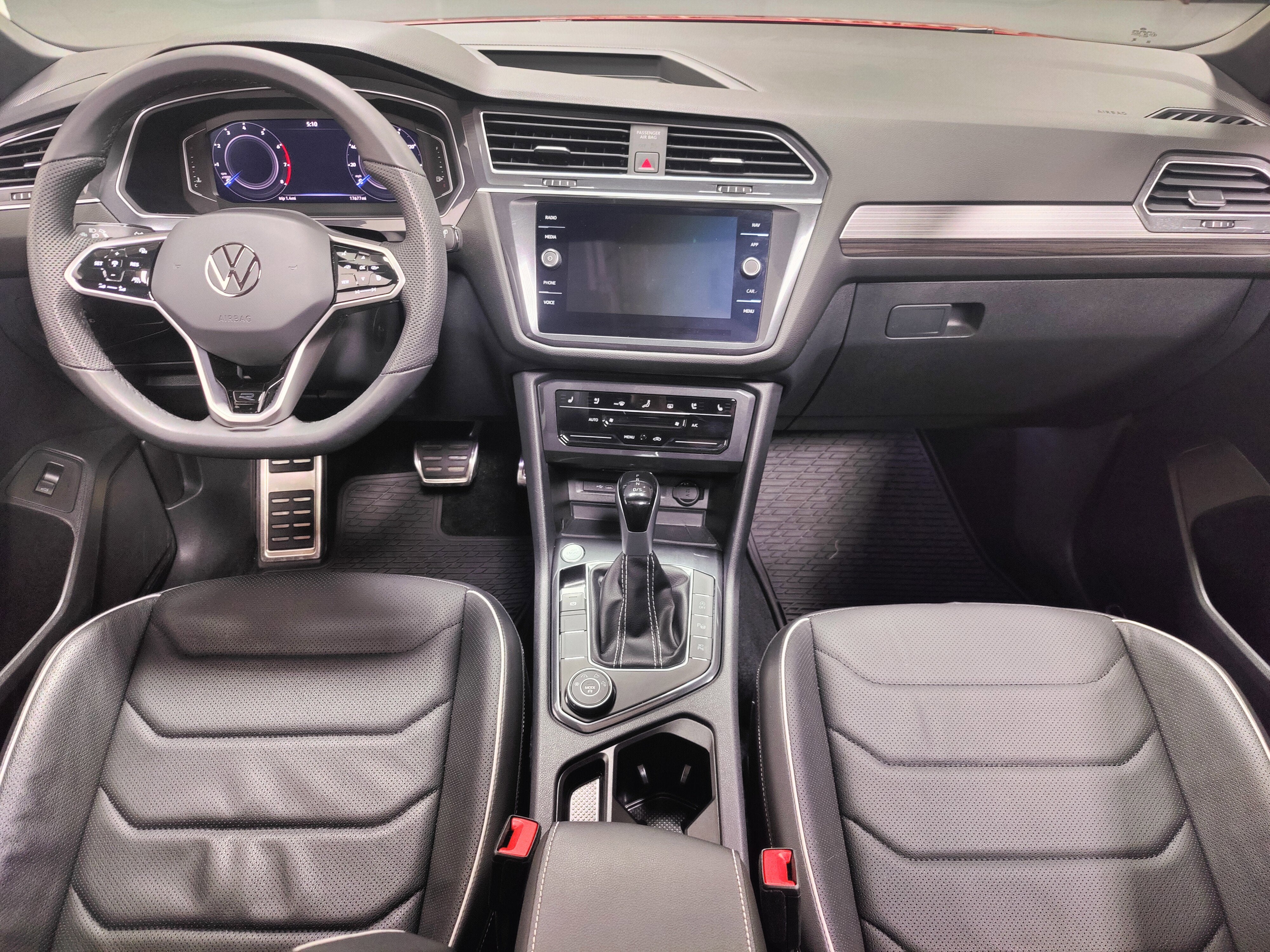 2024 Volkswagen Tiguan AWD SEL R-Line w/Sunroof/Nav